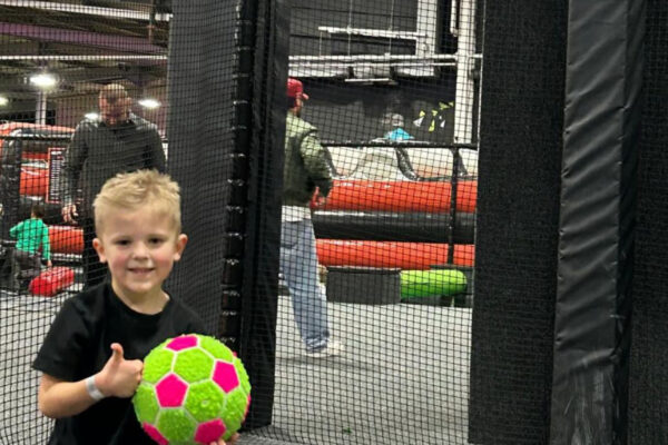 E503AE1C-CF15-4456-BEFF-DB8F19D3F56F